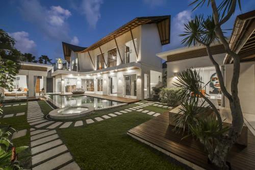 Luxury Villa Juno Seminyak