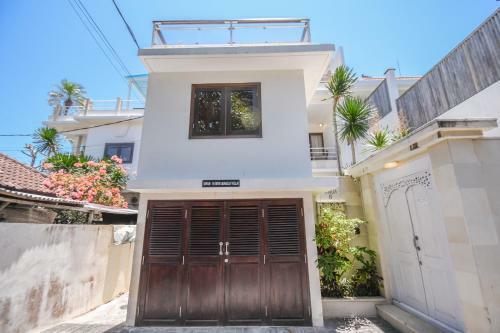 Amalia Swan Haven Villa Seminyak