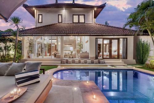 Villa New York - 4 Bdr Pool Luxury Villa, Next To The Forge Bali