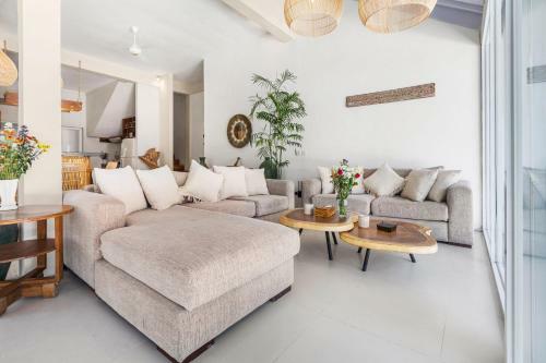 Villa New York - 4 Bdr Pool Luxury Villa, Next To The Forge Bali