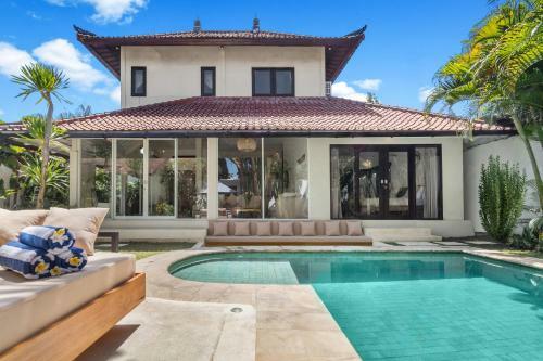 Villa New York - 4 Bdr Pool Luxury Villa, Next To The Forge Bali