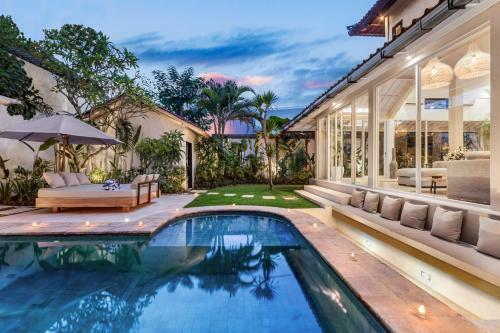 Villa New York - 4 Bdr Pool Luxury Villa, Next To The Forge Bali