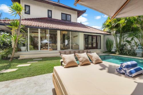 Villa New York - 4 Bdr Pool Luxury Villa, Next To The Forge Bali