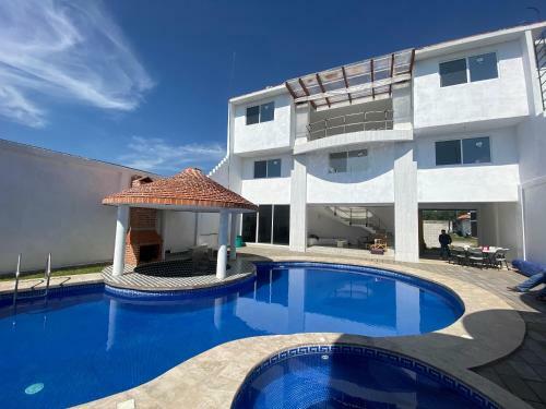 Casa Con Alberca En Yecapixtla!
