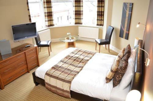 Royal Hotel