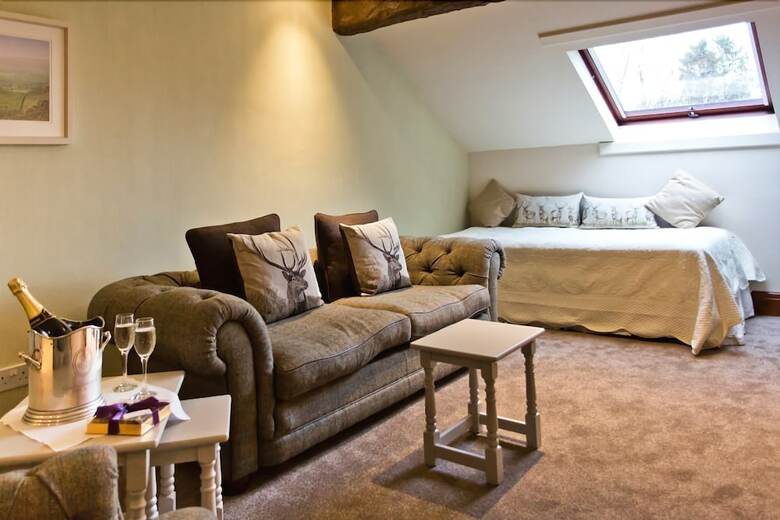 Gibbon Bridge Hotel