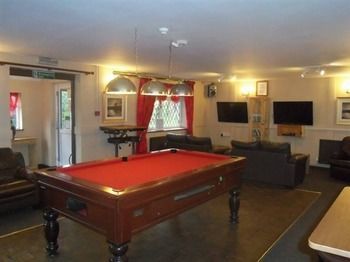 Hostal The Cross Inn