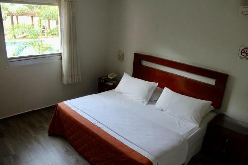 Hi Huasteca Inn Hotel