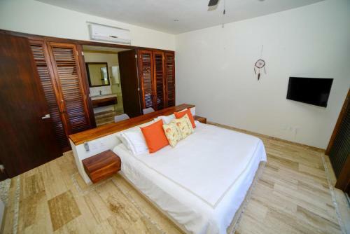Villa Beachfront Luxury - 3br Groundfloor Unit