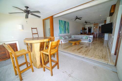 Villa Beachfront Luxury - 3br Groundfloor Unit