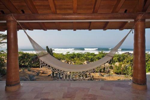 Casamar, Beach Front Estate On Troncones Point