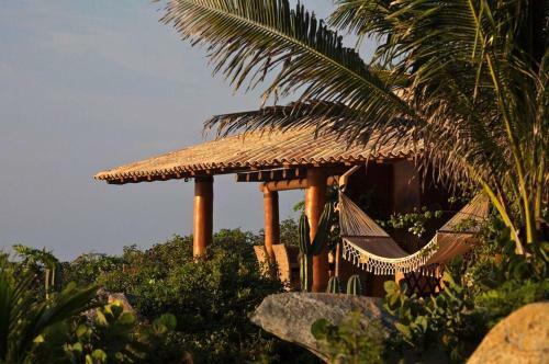 Casamar, Beach Front Estate On Troncones Point