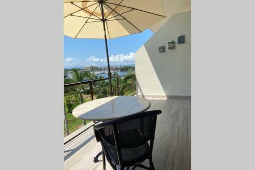 Apartamento Modern Stylish Apt. Steps Away From The Beach