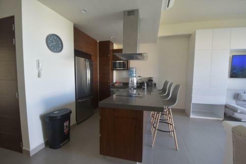 Apartamento Modern Stylish Apt. Steps Away From The Beach