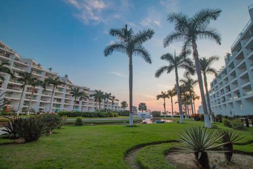 Apartamento Condo Frontbeach, Pool