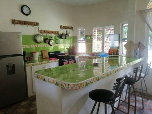 3 Br Apartment 300 Mts From The Beach In La Punta Zicatela