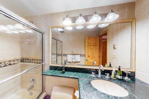 Waters Ave Unit 101
