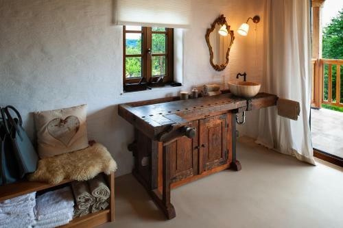 Ferienhaus Mit Privaten Schwimmteich Und Sauna