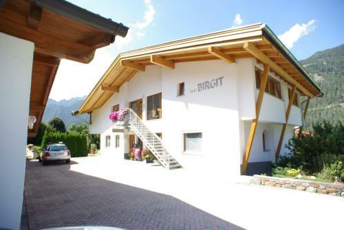 Apart Birgit