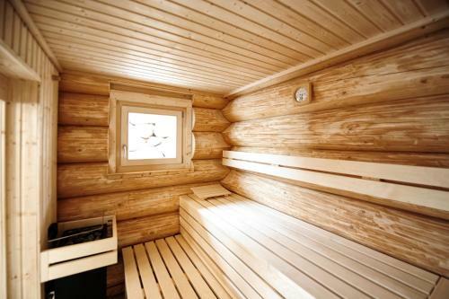 Summit Lodges
