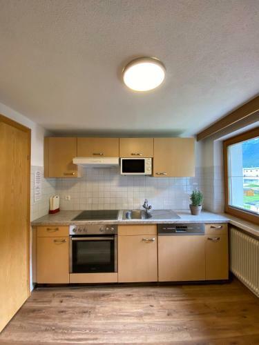 Aparts Handle Und Haus Bergblick