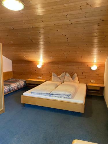 Aparts Handle Und Haus Bergblick