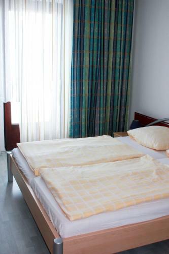 Bed & Breakfast Pension Seeblick Purbach