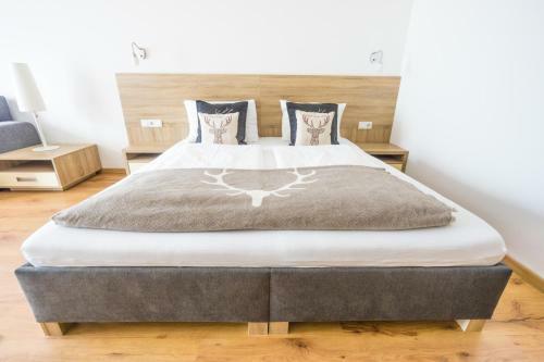 Praga Apartments & Restaurant Zell Am See-kaprun