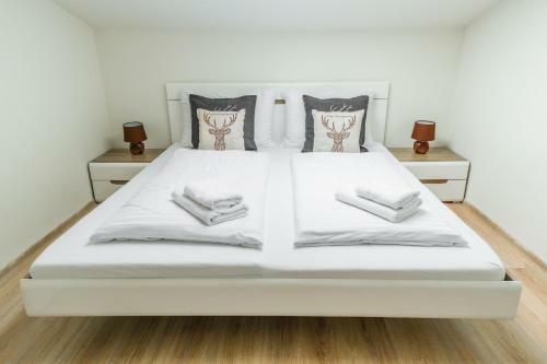 Praga Apartments & Restaurant Zell Am See-kaprun