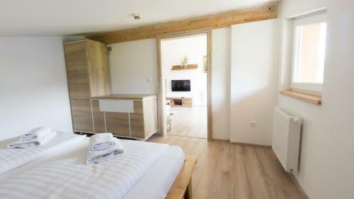 Praga Apartments & Restaurant Zell Am See-kaprun