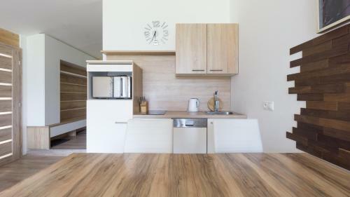 Praga Apartments & Restaurant Zell Am See-kaprun