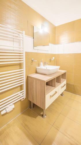 Praga Apartments & Restaurant Zell Am See-kaprun