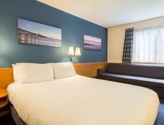 Hotel Days Inn Magor