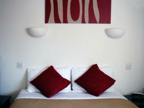 Peacock Hotel