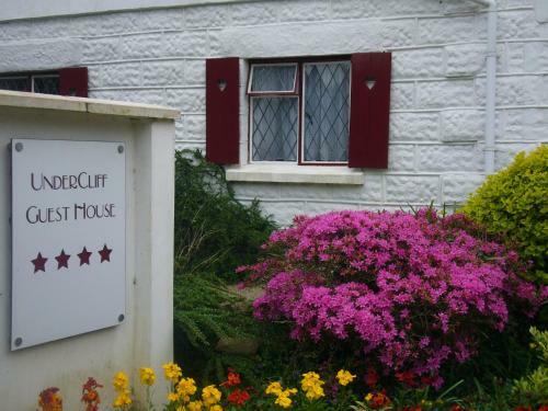 Hostal Undercliff Guest House