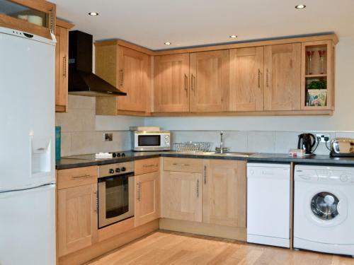 4 Alveston Pastures Cottages