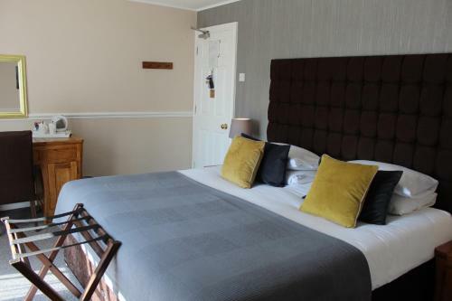 Badgers Mount Hotel