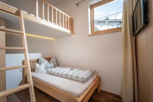 Monis Apartment