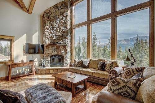 Mountain View Lodge Home