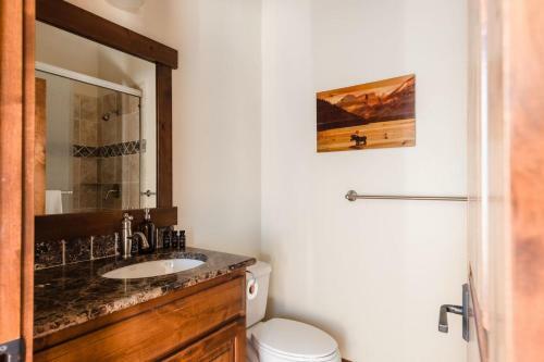 Bison - Mountain Home W Hot Tub & Views