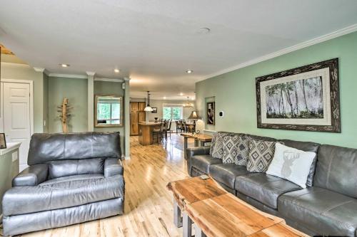 Spacious Breck Townhome - Walk To Ski Shuttle