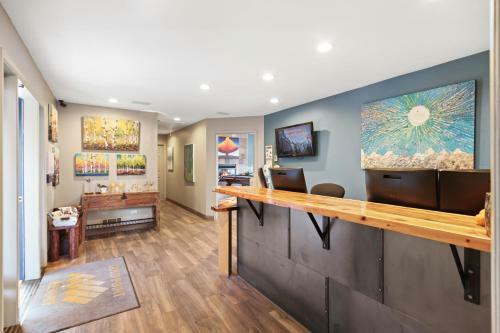Hotel Gold Point Resort