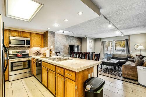 Claimjumper Condo Unit 23
