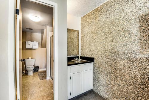 Claimjumper Condo Unit 23