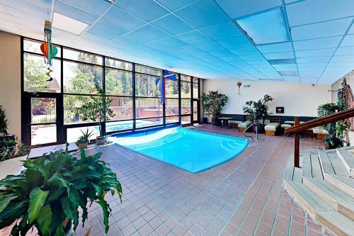 Claimjumper Condo Unit 23