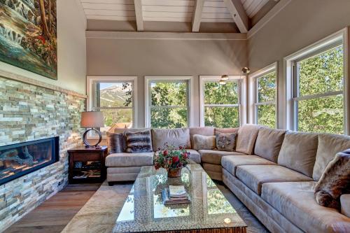Longbranch 317 Evergreen Condo Nice Location Updates