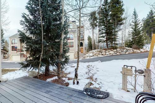 Apres Chalet