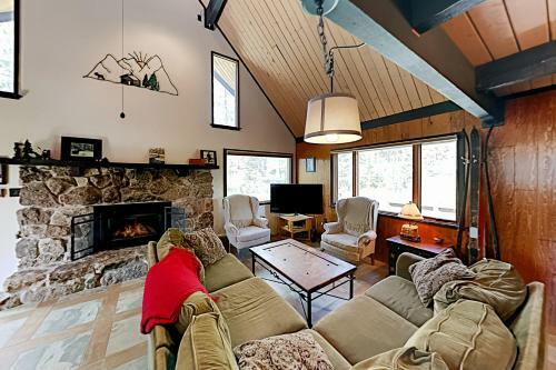 Quaint Cabin