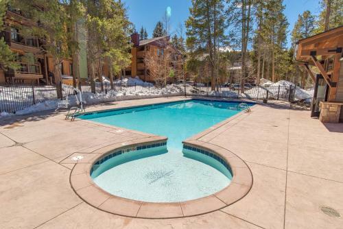 Snodallion Condo Great Breck Location