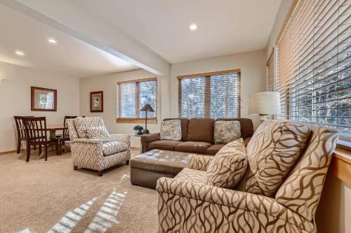 Snodallion Condo Great Breck Location